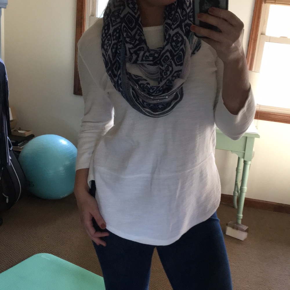 Plain half sleeved top